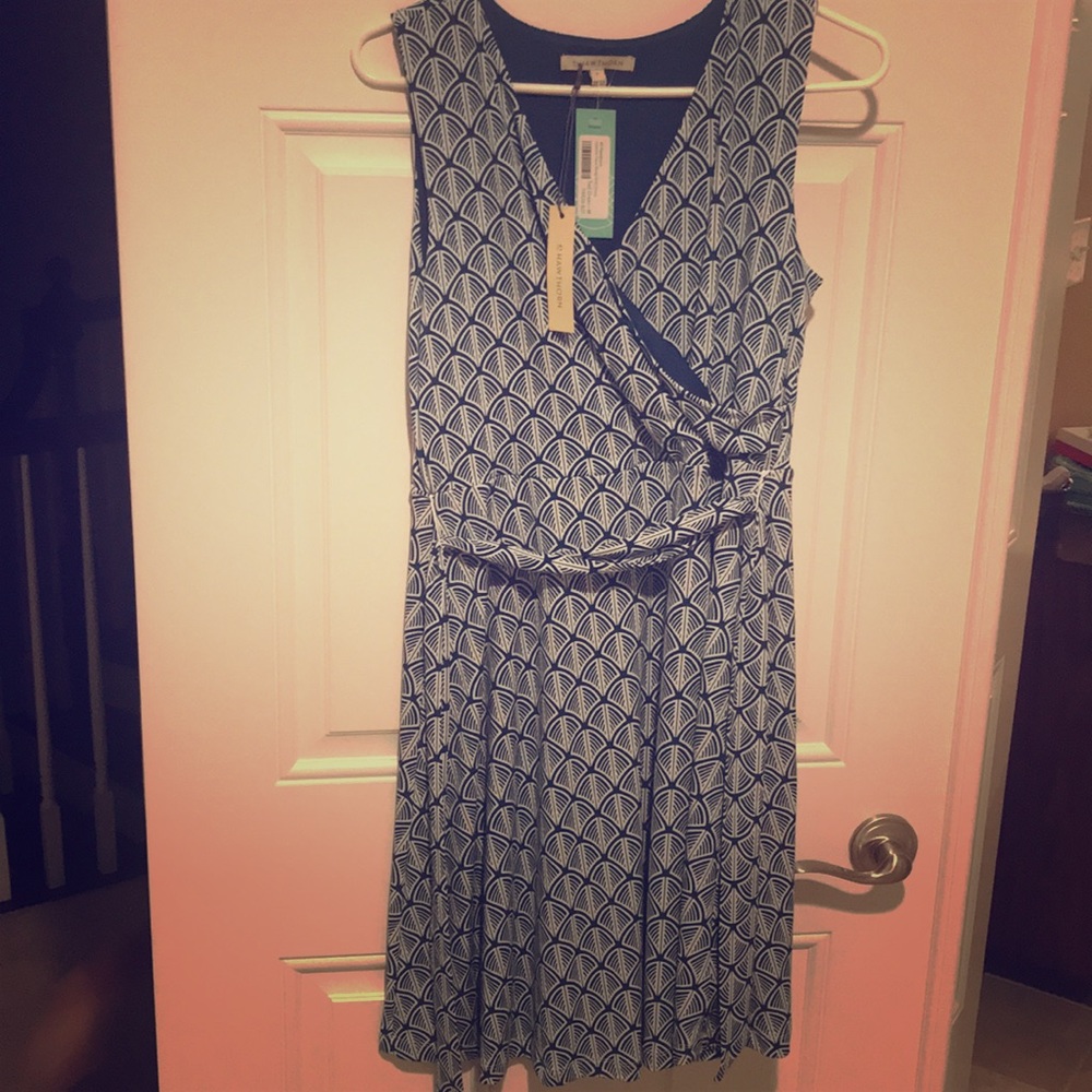 NWT 41 Hawthorn Lorene Faux wrap dress - Med